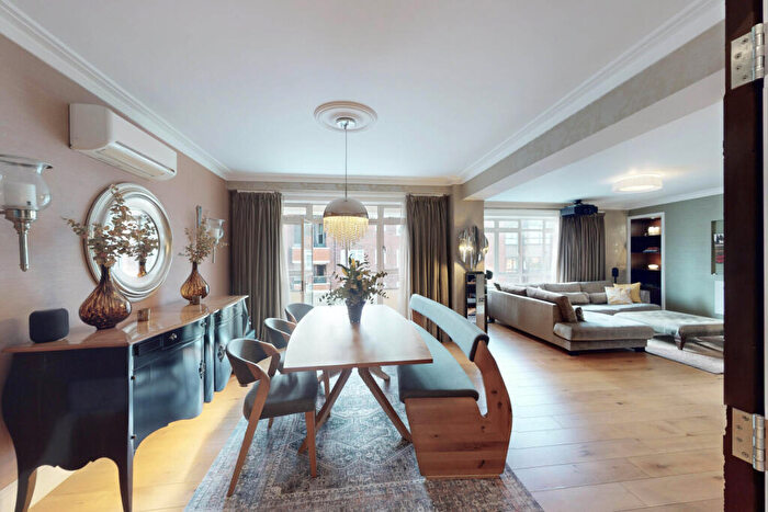 3 Bedroom Apartment For Sale In Viceroy Court, Prince Albert Road, St John's Wood, London, NW8
