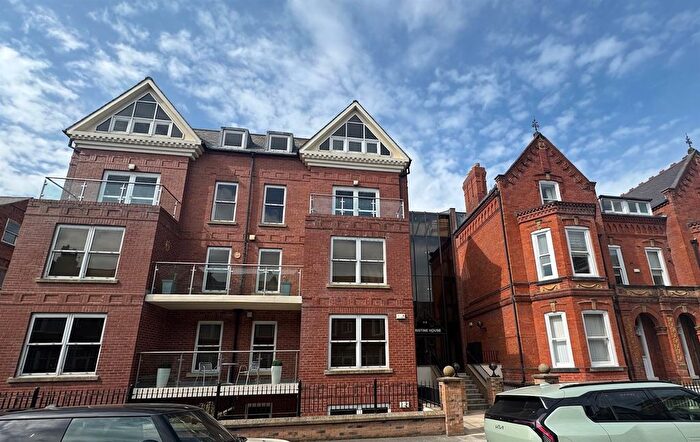 2 Bedroom Flat For Sale In Avenue Victoria, Scarborough, YO11