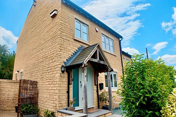 3 Bedroom Detached House For Sale In High Street, Milton-Under-Wychwood, OX7