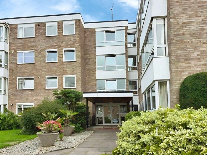2 Bedroom Flat To Rent In Queens Road, Cheltenham, Gloucestershire, GL50