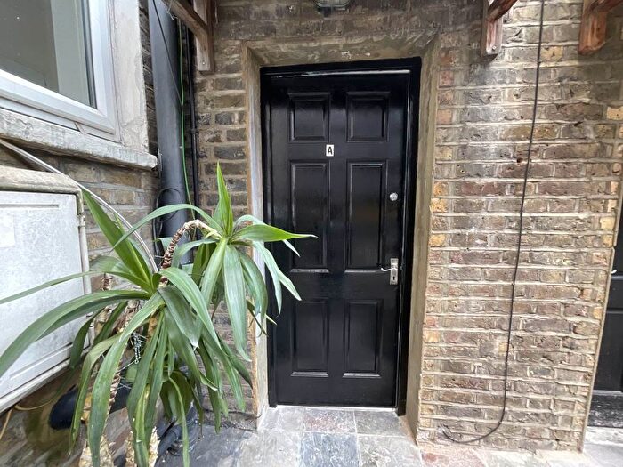 1 Bedroom Flat To Rent In Heron Mews, Ilford, IG1