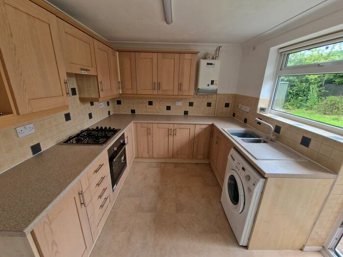 2 Bedroom Bungalow To Rent In Carbery Close, Oadby, Leicester, LE2