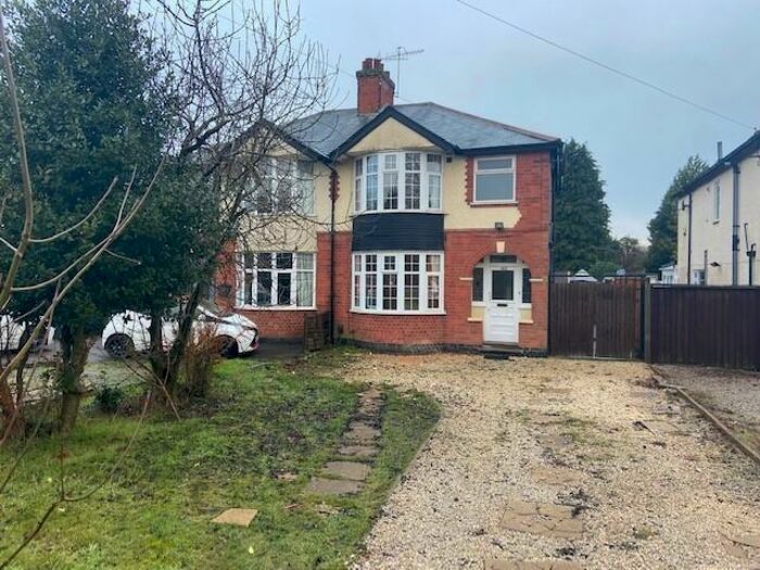 3 Bedroom Semi-Detached House To Rent In Hillmorton Road, Rugby, CV22