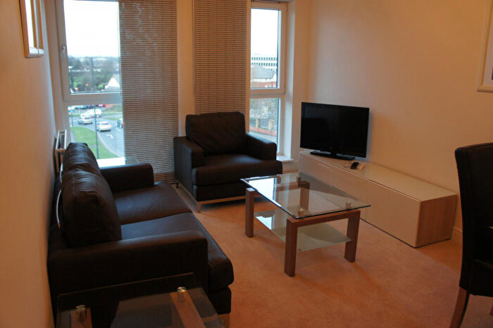 2 Bedroom Flat To Rent In Page Court, Commonwealth Drive, Three Bridges, Crawley, RH10