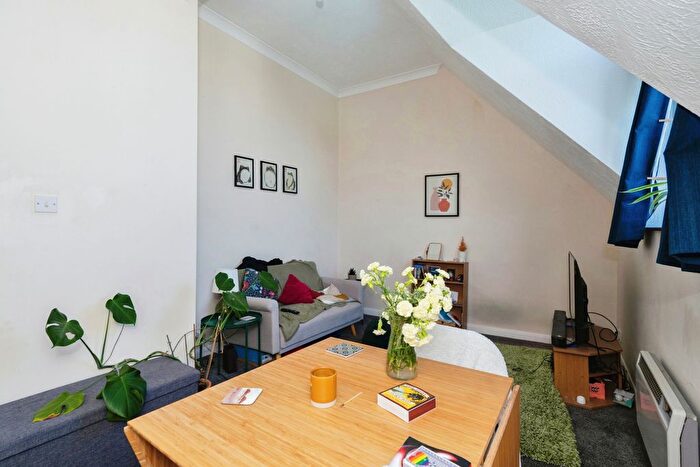1 Bedroom Flat For Sale In Blatchington Road, Hove, East Sussex, BN3