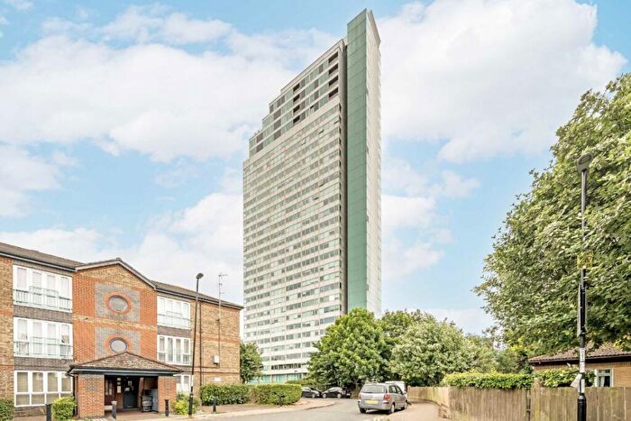 2 Bedroom Flat For Sale In George Beard Road, Deptford, SE8
