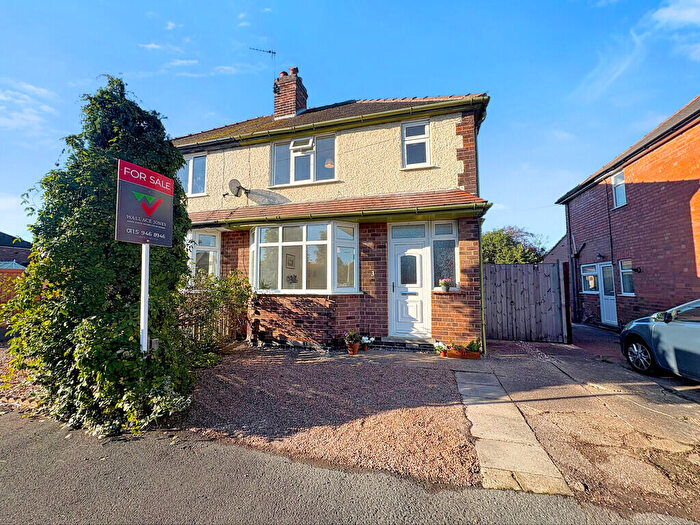 3 Bedroom Semi-Detached House For Sale In Riverdale Road, Attenborough, NG9