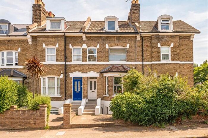 2 Bedroom Maisonette To Rent In Wisteria Road, Lewisham, SE13