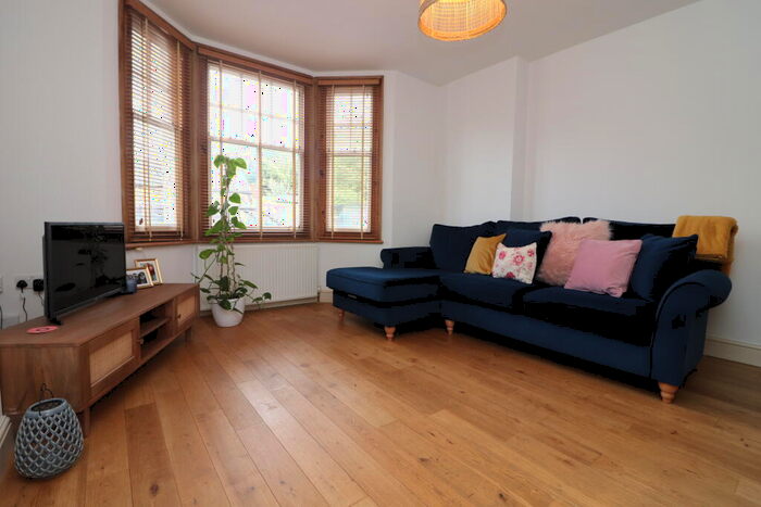 2 Bedroom Apartment To Rent In Trinity Road, Chelmsford, CM2