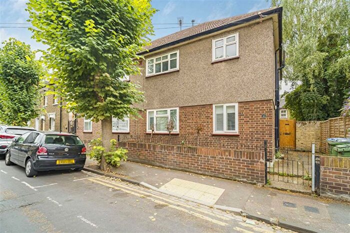 2 Bedroom Maisonette To Rent In Colomb Street, Greenwich, SE10