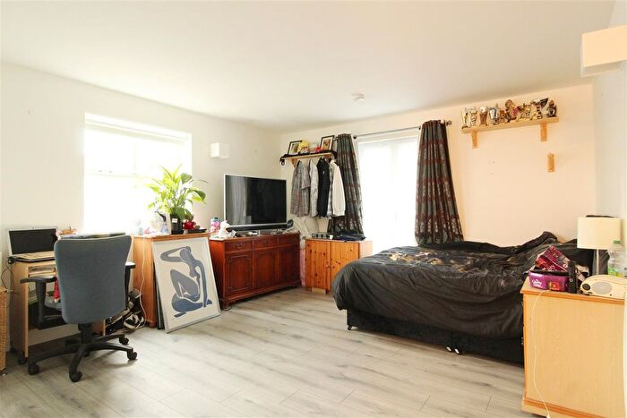 Studio To Rent In Howard Place, Brighton, BN1