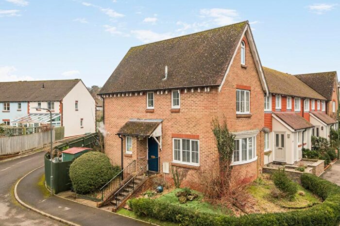 3 Bedroom End Of Terrace House For Sale In Hurstwood Court, Midhurst, GU29
