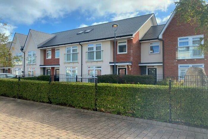 3 Bedroom Property To Rent In Stabler Way, Poole, BH15