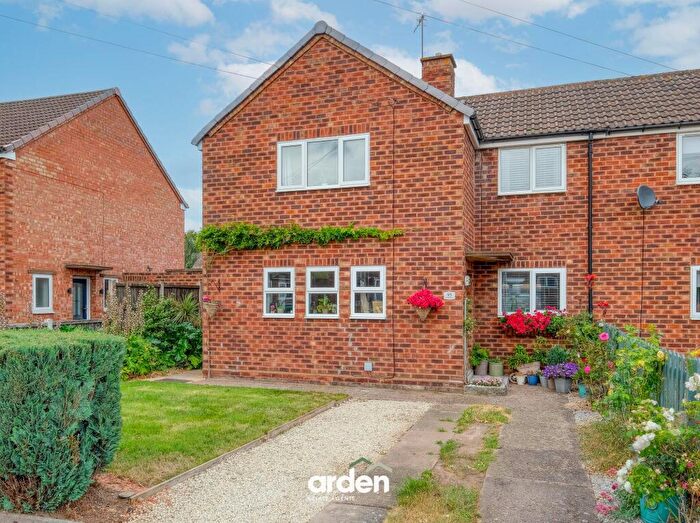 3 Bedroom End Of Terrace House For Sale In Salwarpe Road, Bromsgrove, B60
