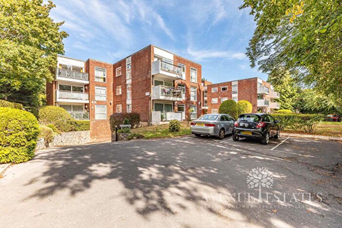 2 Bedroom Flat For Sale In Watergardens, Wellington Road, Bournemouth, Bournemouth Christchurch Poole, BH8