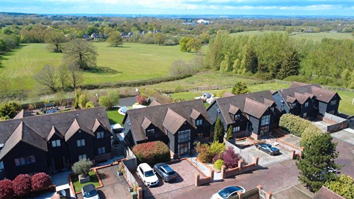 5 Bedroom Detached House For Sale In Allum Lane, Elstree, Borehamwood, WD6