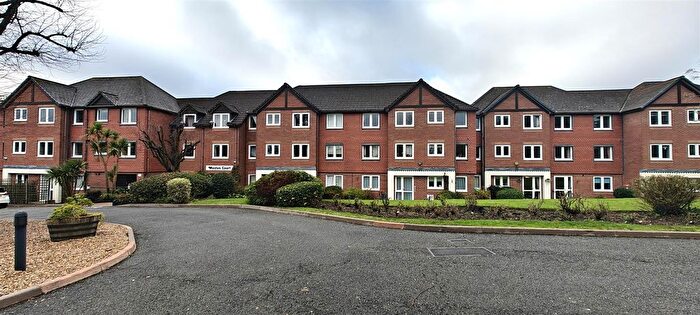 2 Bedroom Flat To Rent In Weston Court, Whetstone, N20