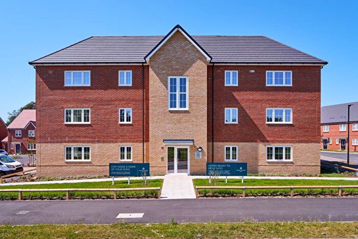1 Bedroom Flat For Sale In "The Houghton - Bedroom Apartment" At Kingsmead Avenue, Chichester, PO19
