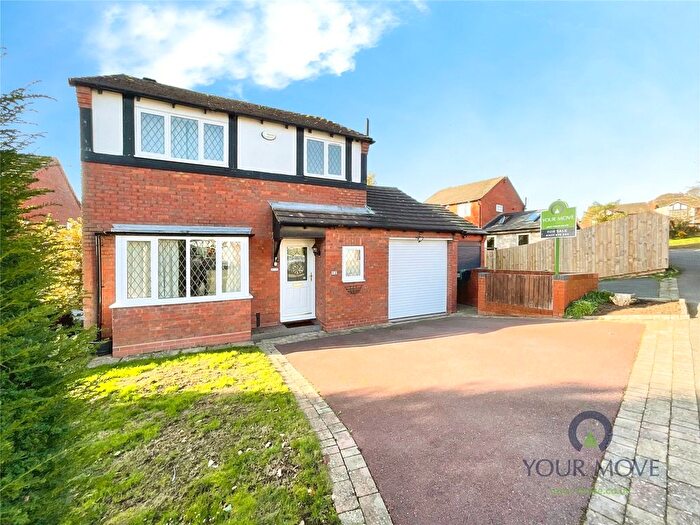 3 Bedroom Detached House For Sale In Tythe Barn Close, Stoke Heath, Bromsgrove, Worcestershire, B60