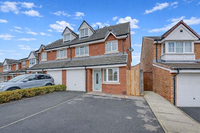 3 Bedroom Semi Detached House To Rent In Sandileigh Drive, Bolton, Greater Manchester, BL1