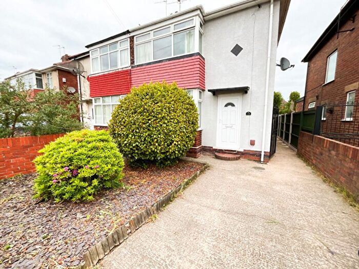 3 Bedroom Semi-Detached House To Rent In Harrowden Road, Doncaster, DN2