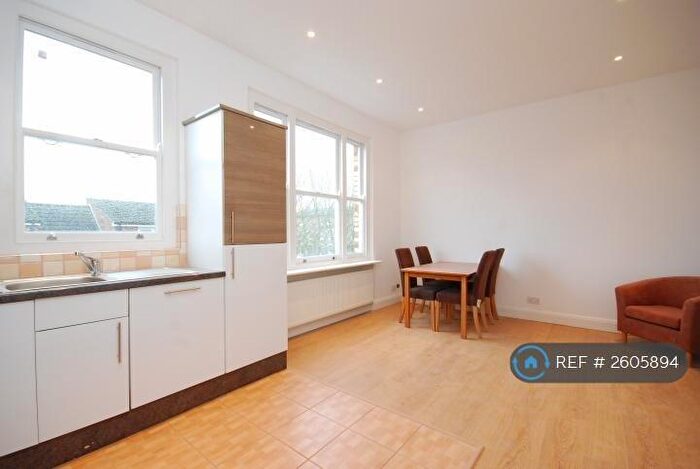 1 Bedroom Flat To Rent In Moray Mews, London, N7