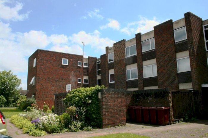 2 Bedroom Flat To Rent In Hatford Road, Reading RG30