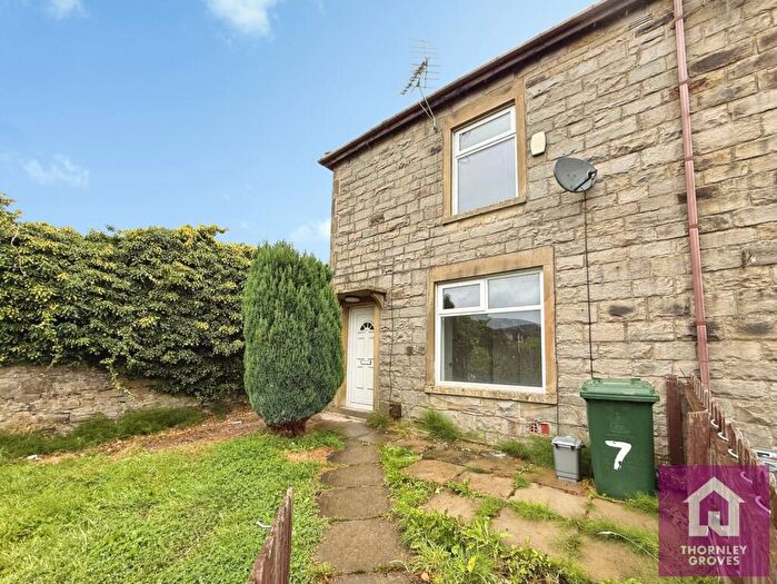2 Bedroom End Of Terrace House To Rent In Lilac Avenue, Haslingden, Rossendale, Lancashire, BB4