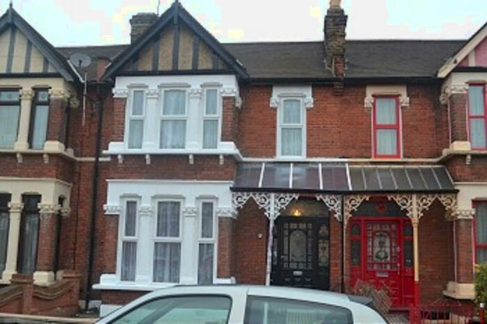 2 Bedroom Flat To Rent In Vernon Road, Ilford, IG3