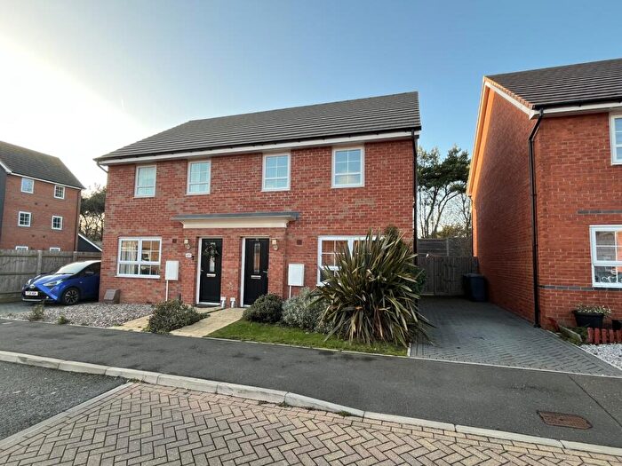 3 Bedroom Semi-Detached House To Rent In Stables Road, Felixstowe, IP11