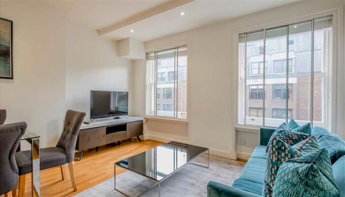 2 Bedroom Flat To Rent In Nottingham Place, Marylebone, London, W1U