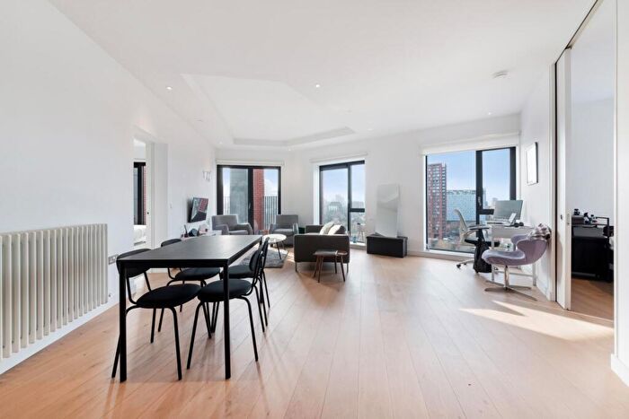 3 Bedroom Apartment For Sale In Java House, London City Island, London, E14