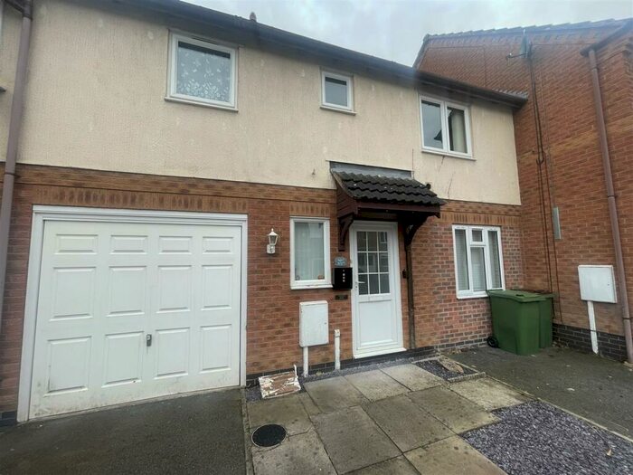 2 Bedroom Town House To Rent In Broadfield Way, Countesthorpe, Leicester, LE8