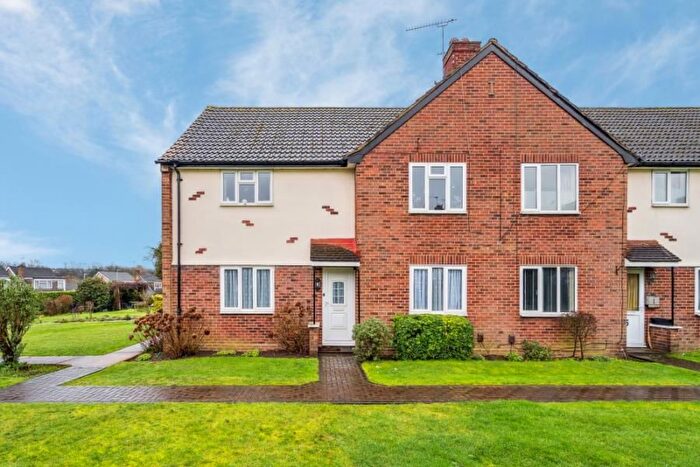 2 Bedroom Flat To Rent In Deane Court, The Drive, Northwood, HA6