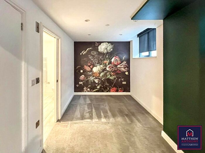 1 Bedroom Flat To Rent In Worthing House, - South Street, BN11