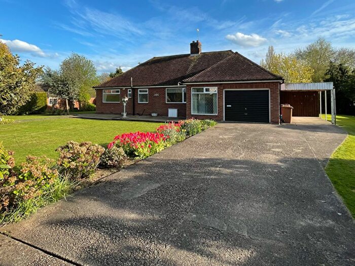 2 Bedroom Detached Bungalow For Sale In Church Street, Amcotts, DN17