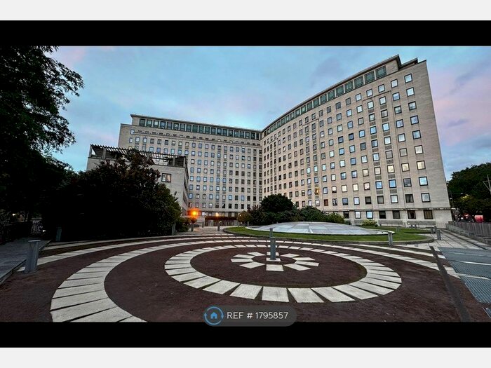 1 Bedroom Flat To Rent In Whitehouse Apartments, London, SE1