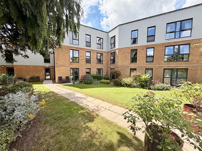 1 Bedroom Retirement Property For Sale In Dove Tree Court, Stratford Road, Shirley, Solihull, B90