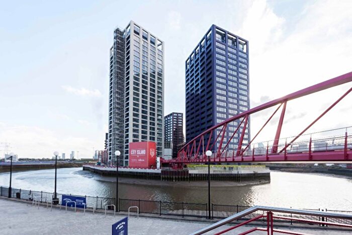 2 Bedroom Apartment To Rent In City Island, Botanic Square, London, E14