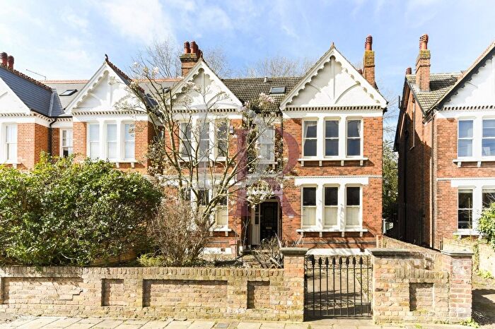 5 Bedroom Semi Detached House To Rent In Rodenhurst Road, Clapham South, SW4