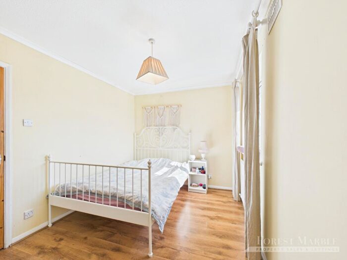 3 Bedroom Terraced House For Sale In Mulberry Court, Frome, BA11