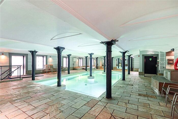 2 Bedroom Apartment To Rent In Speirs Wharf, Glasgow, G4