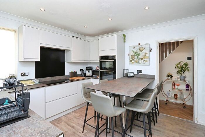 3 Bedroom Semi-Detached House For Sale In Lestermoor Avenue, Sheffield, South Yorkshire, S26