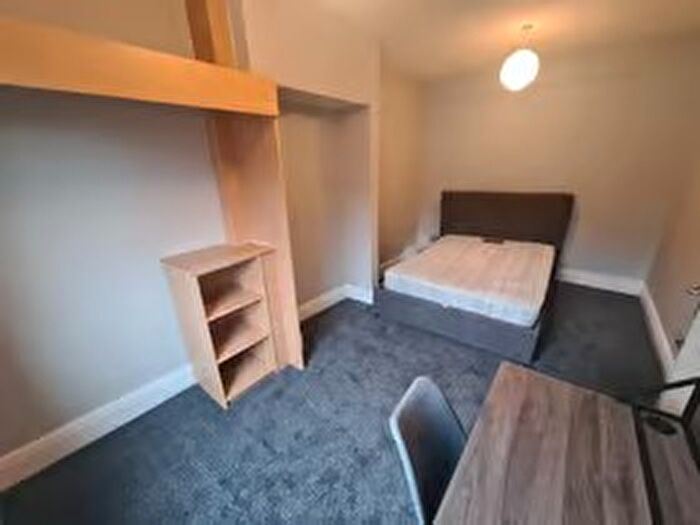 4 Bedroom Terraced House To Rent In Stanmore Street, Leeds, West Yorkshire, LS4