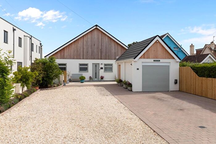 3 Bedroom Detached Bungalow For Sale In South Drive, Ferring, BN12