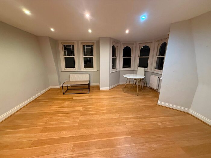 1 Bedroom Flat To Rent In Finchley Road, London, NW3