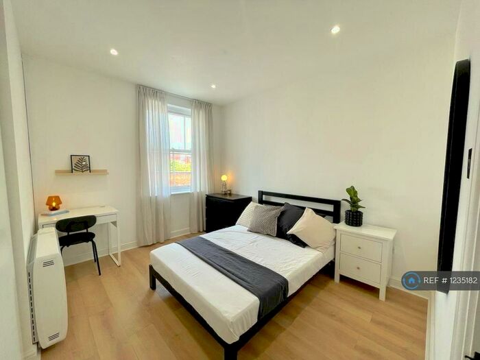 1 Bedroom Flat To Rent In Crown Terrace, Leamington Spa, CV31