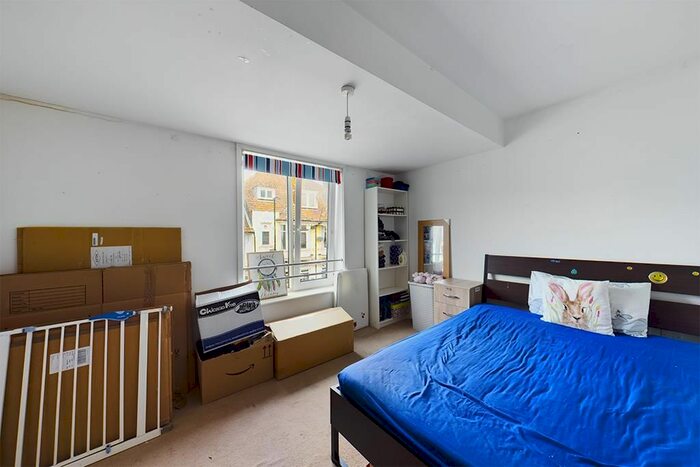 1 Bedroom Flat To Rent In Victoria Road, Southampton, SO19