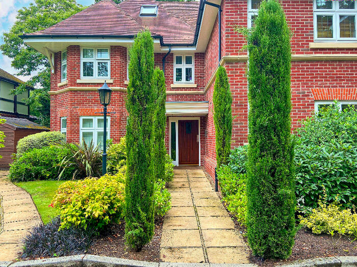 2 Bedroom Apartment To Rent In Grasmere, Knightsbridge Road, Camberley, GU15