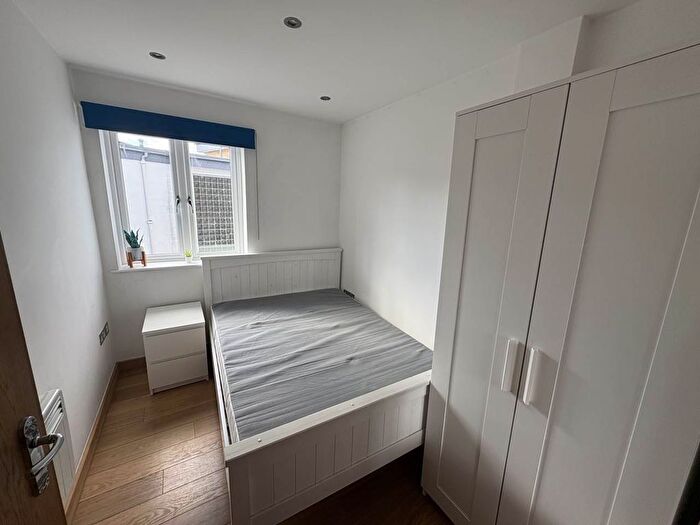 2 Bedroom Flat To Rent In Bradley House, St Stephens Avenue, Bristol, BS1